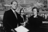 Am 10.12.1971 wurden Bundeskanzler Willy Brandt die Urkunde und die Medaille des Friedens-Nobelpreises überreicht